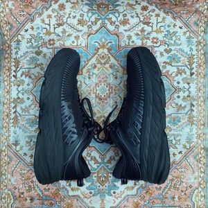 Women’s HOKA ONE ONE Bondi 7 size 7